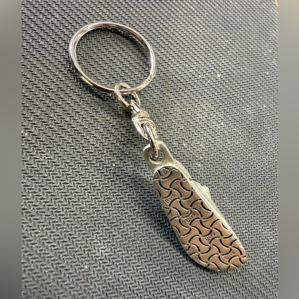 Vintage Birkenstock Pewter Sandal Shoe Keychain Charm - Picture 2 of 2